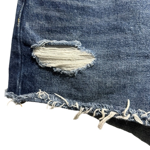 Levi's 501 Original Fit High Rise Shorts Dark Wash Distressed 28 - Picture 8 of 14